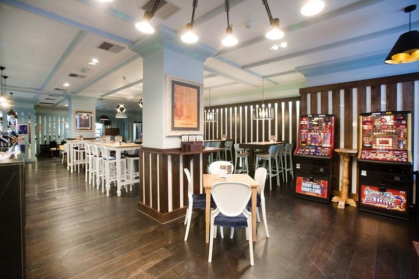The Guildhall And Linen Exchange Wetherspoon Данфермлин Экстерьер фото